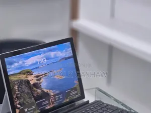 New Laptop Microsoft Surface Pro 4 8GB Intel Core i5 SSD 256GB
