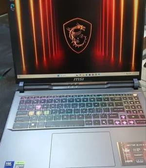 New Laptop MSI Vector 16 HX AI A2XWIG 16GB Intel Core Ultra 7 SSD 1T