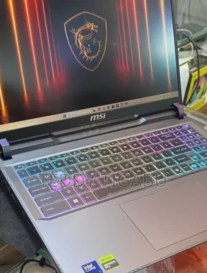 New Laptop MSI Vector 16 HX AI A2XWIG 16GB Intel Core Ultra 7 SSD 1T