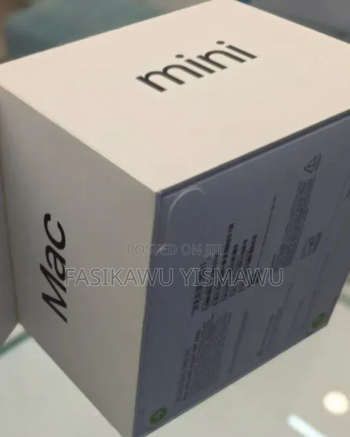New Laptop Apple MacBook 16GB Apple M4 SSD 256GB