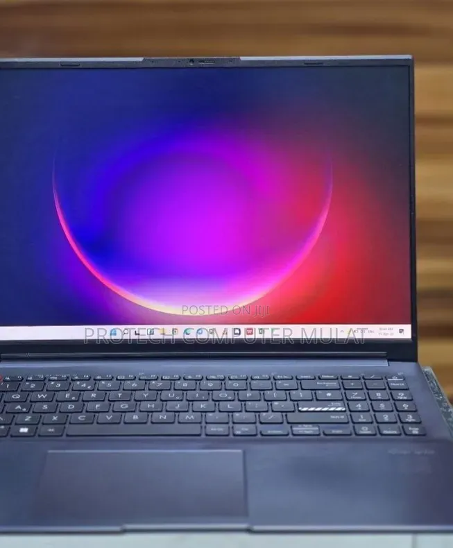 New Laptop Asus VivoBook 15 X505BA 16GB Intel Core i7 SSD 512GB