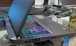 New Laptop MSI Vector 16 HX AI A2XWIG 16GB Intel Core Ultra 7 SSD 1T