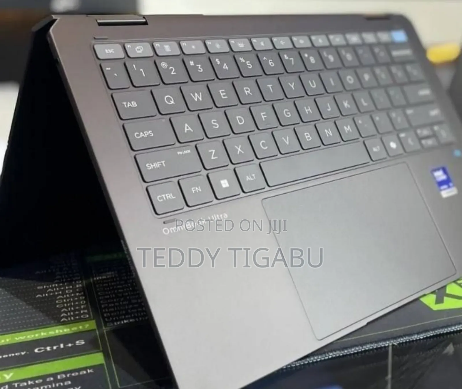 New Laptop HP OmniBook 5 14" 32GB Intel Core Ultra 9 SSD 2T