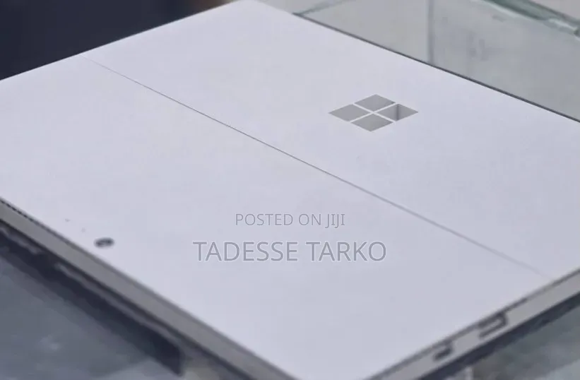 New Laptop Microsoft Surface Pro 4 8GB Intel Core i5 SSD 256GB
