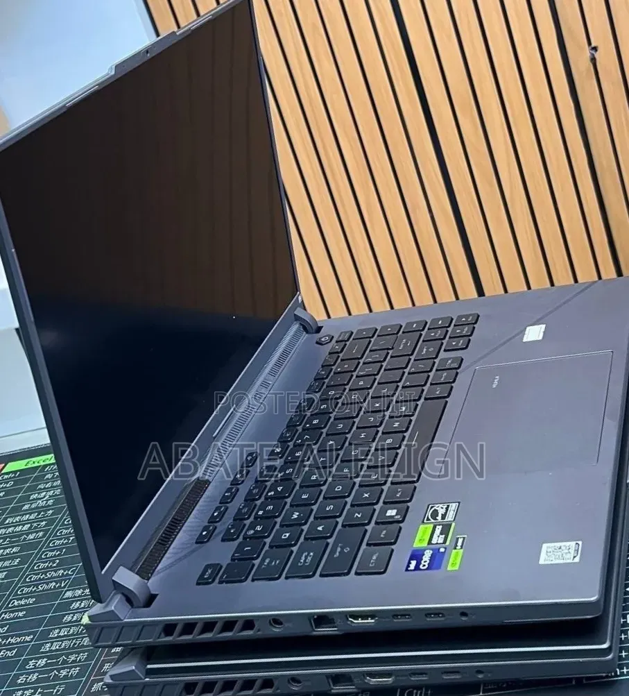 New Laptop Asus ROG Strix G15 16GB Intel Core i9 SSD 1T