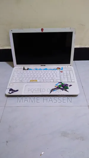 Laptop Toshiba Satellite L500 4GB Intel Core i5 HDD 500GB