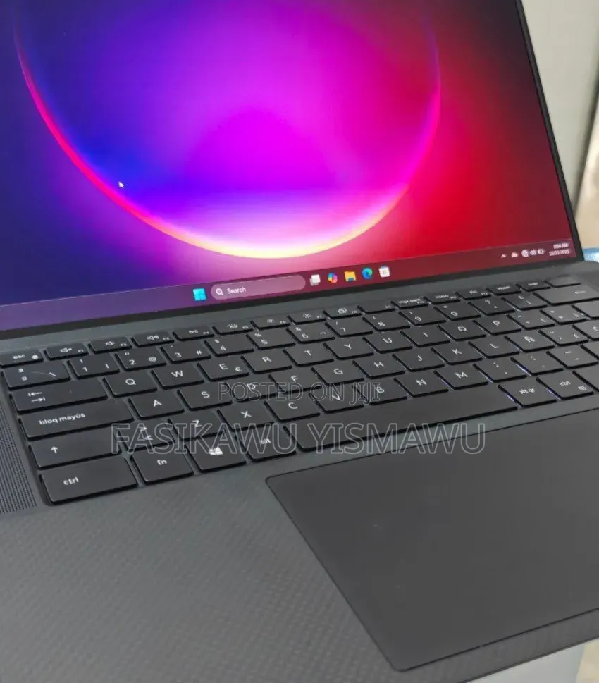 New Laptop Dell XPS 15 32GB Intel Core i9 SSD 1T