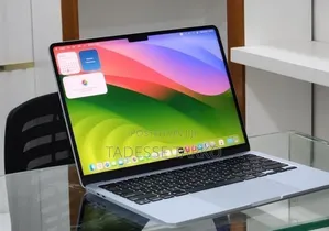New Laptop Apple MacBook Air 2025 M4 13-inch 16GB Apple M4 SSD 256GB