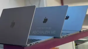 New Laptop Apple MacBook Pro M1 16GB Apple M1 Pro SSD 512GB