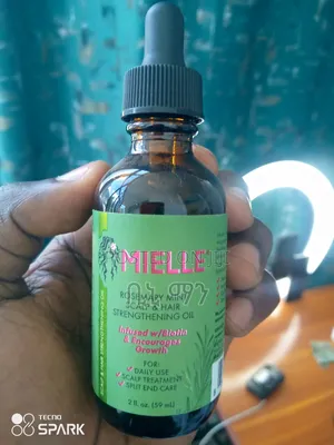 Mielle Rosemary Mint Scalp and Hair Syreangthing Oil