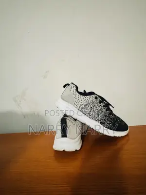 Koudyen Running Shoes