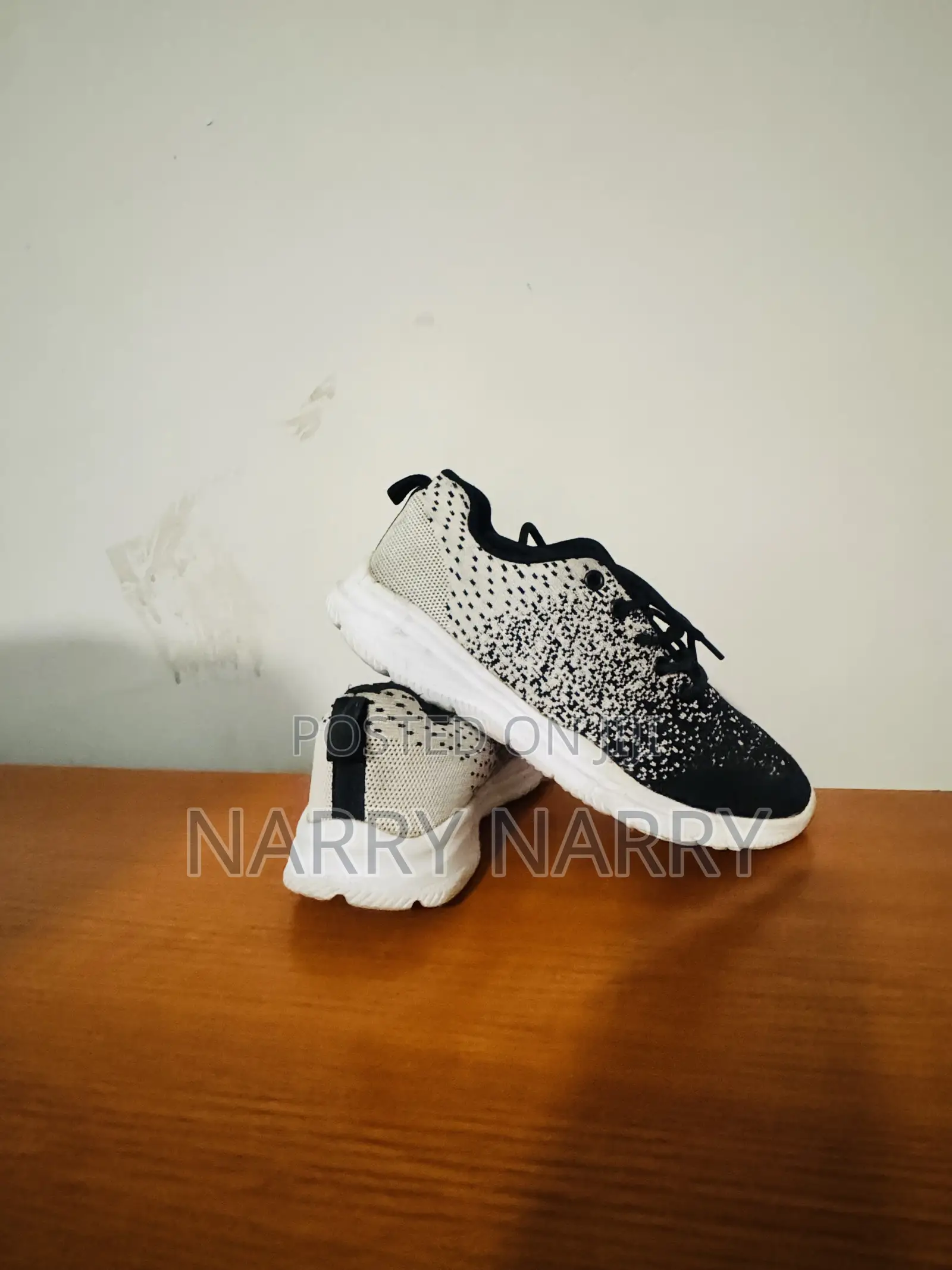 Koudyen Running Shoes