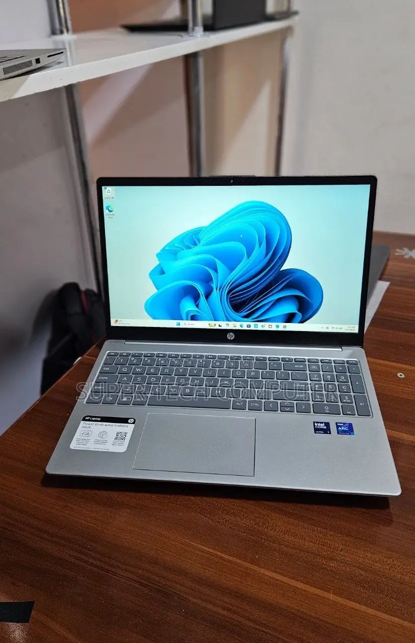 New Laptop HP Stream Notebook 16GB Intel Core Ultra 7 SSD 512GB