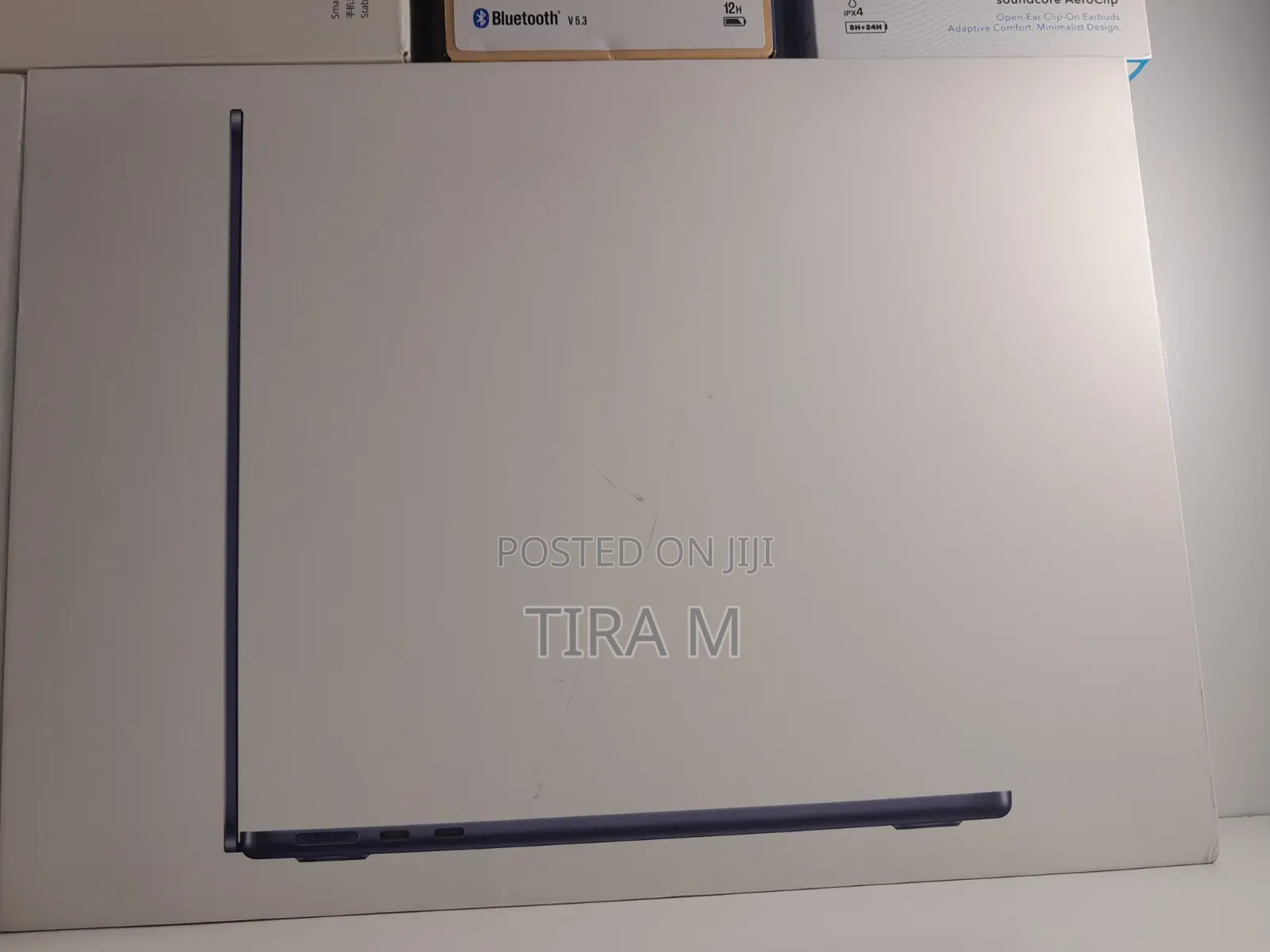 New Laptop Apple MacBook Air 2025 M4 13-inch 16GB SSD 256GB