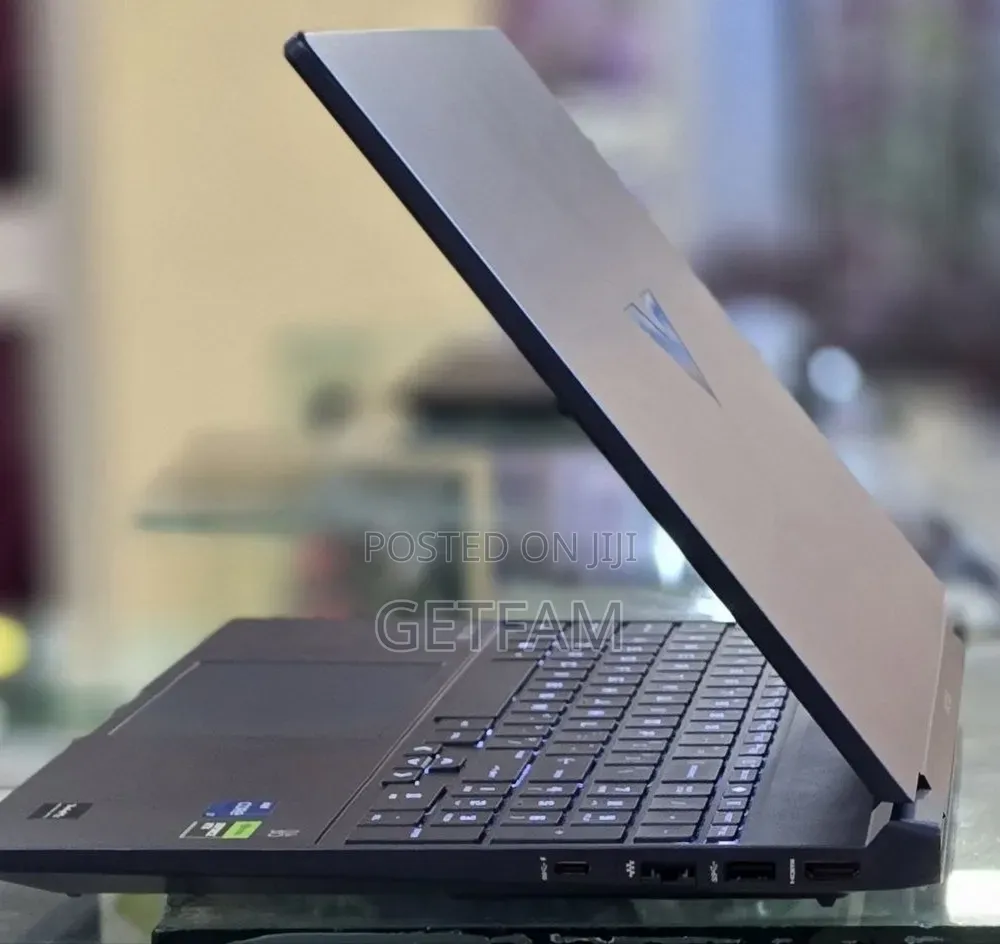 New Laptop HP Victus 15 16GB Intel Core i7 SSD 512GB