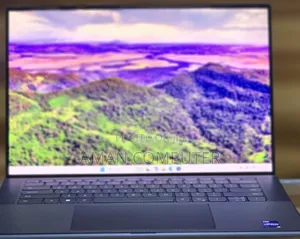 New Laptop Dell Inspiron 15 16GB Intel Core i9 SSD 512GB