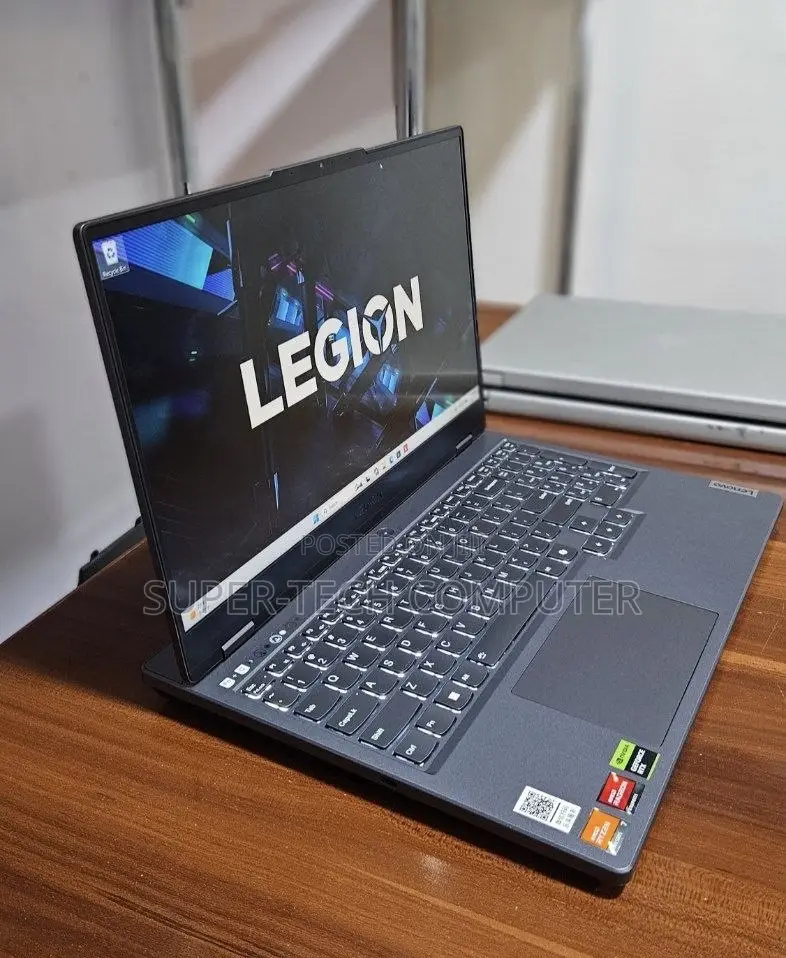 New Laptop Lenovo Legion Slim 5 16GB AMD Ryzen 7 SSD 512GB