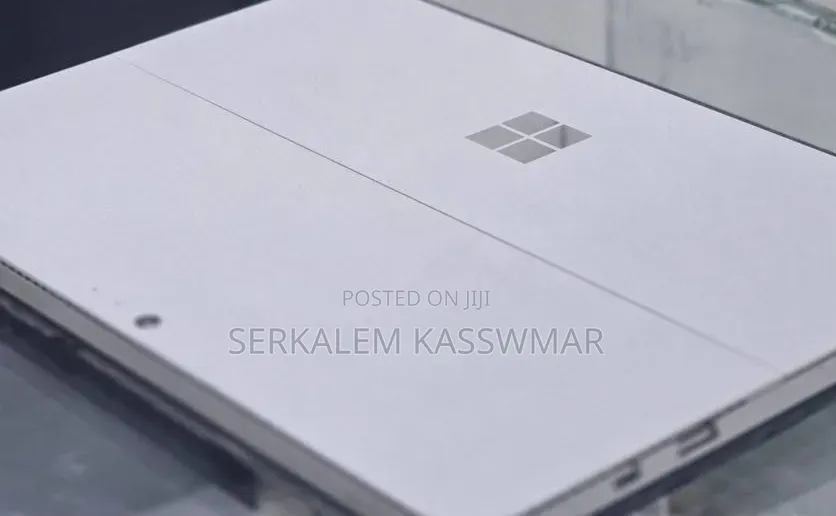 New Laptop Microsoft Surface Pro 4 8GB Intel Core i5 SSD 256GB