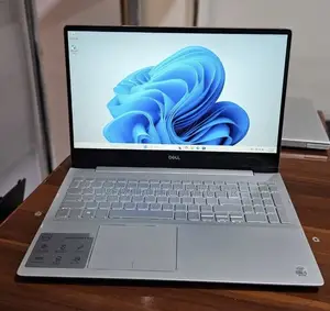 New Laptop Dell Inspiron 15 8GB Intel Core i5 SSD 256GB