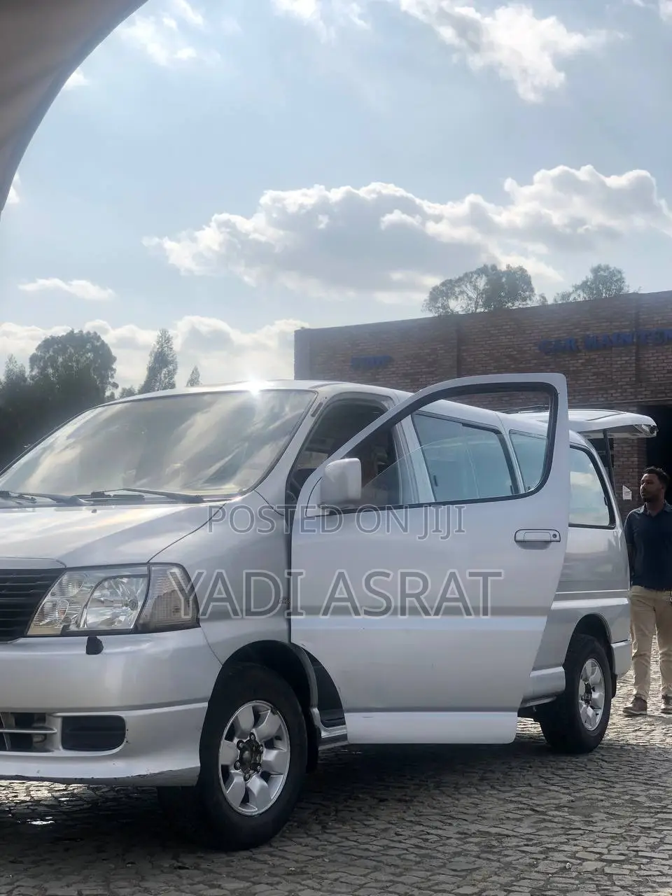 Toyota Grand HiAce 2008 Silver