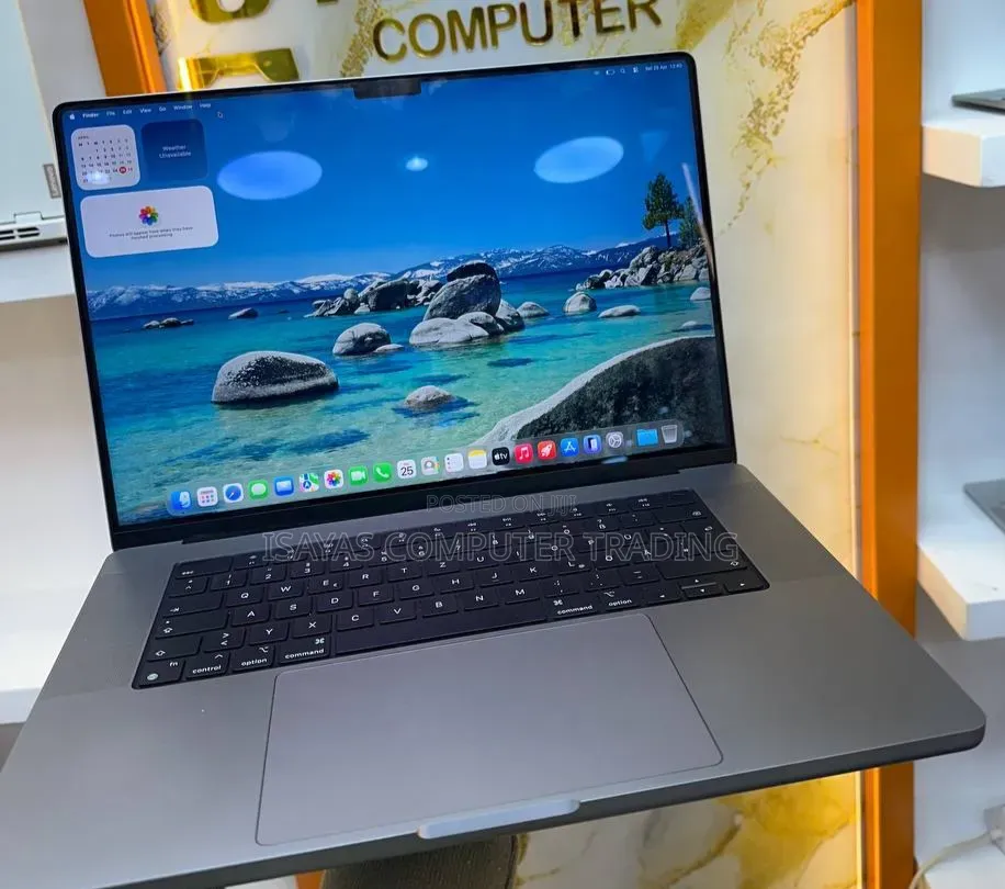 New Laptop Apple MacBook Pro M1 16GB Apple M1 Pro SSD 512GB