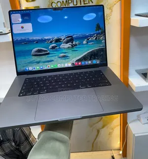 New Laptop Apple MacBook Pro M1 16GB Apple M1 Pro SSD 512GB
