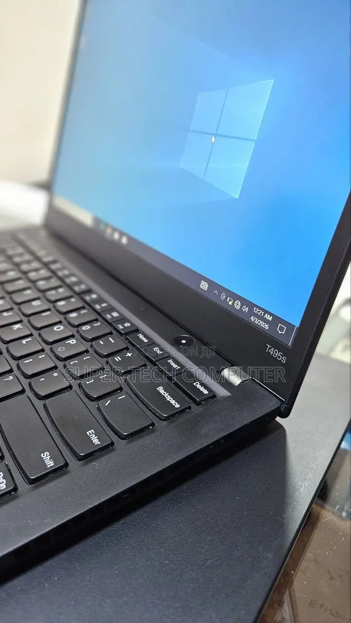 New Laptop Lenovo ThinkPad t495s 16GB AMD Ryzen 7 SSD 512GB