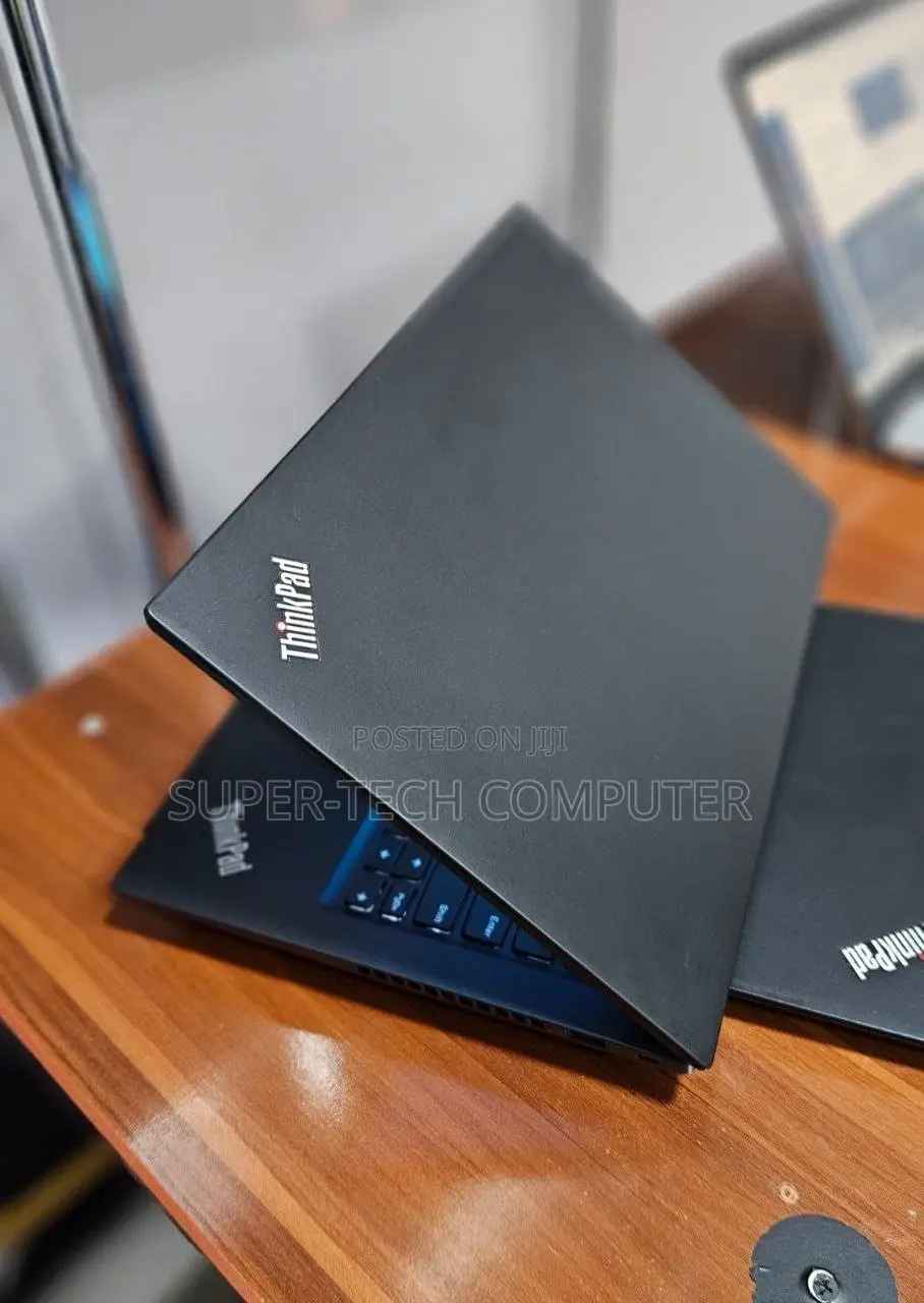 New Laptop Lenovo ThinkPad t495s 16GB AMD Ryzen 7 SSD 512GB