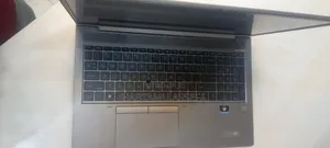 New Laptop HP ZBook 15 16GB Intel Core i7 SSD 512GB