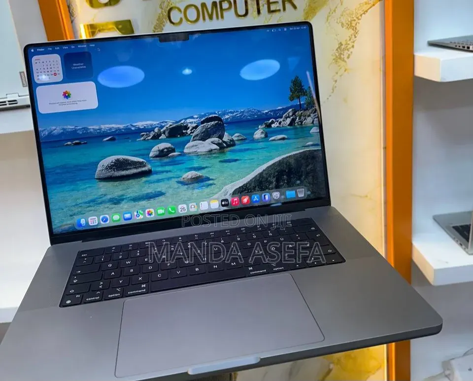 New Laptop Apple MacBook Pro M1 16GB Apple M1 Pro SSD 512GB