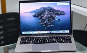 New Laptop Apple MacBook Pro 2019 16GB Intel Core i5 SSD 256GB