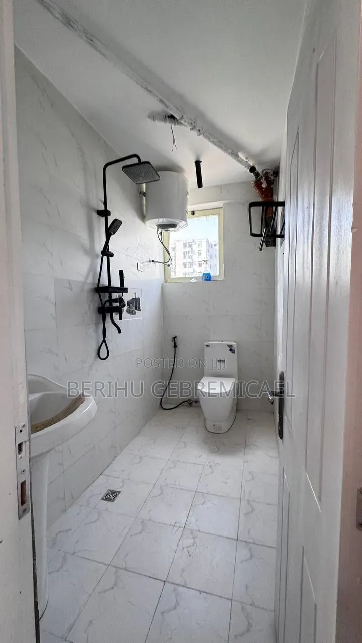 2bdrm Condo in ቦሌ በሻሌ, Yeka for sale