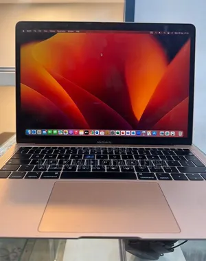 New Laptop Apple MacBook Pro 2019 8GB Intel Core i5 SSD 256GB