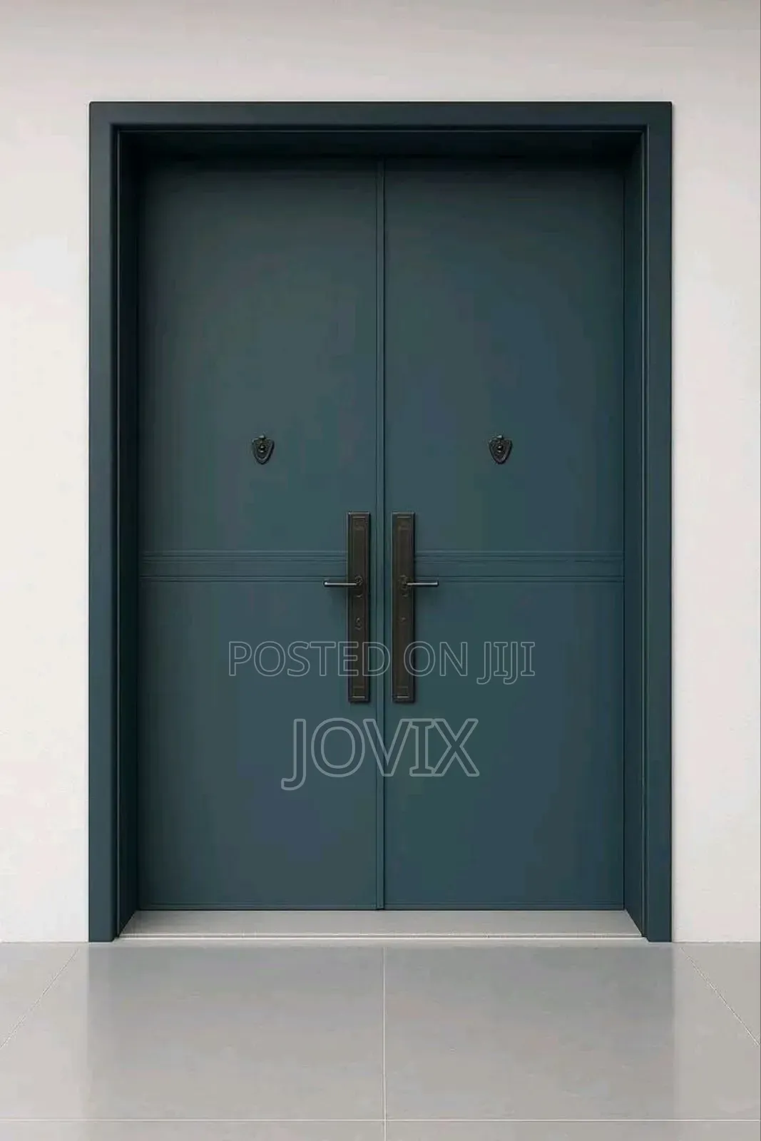 Crown Door