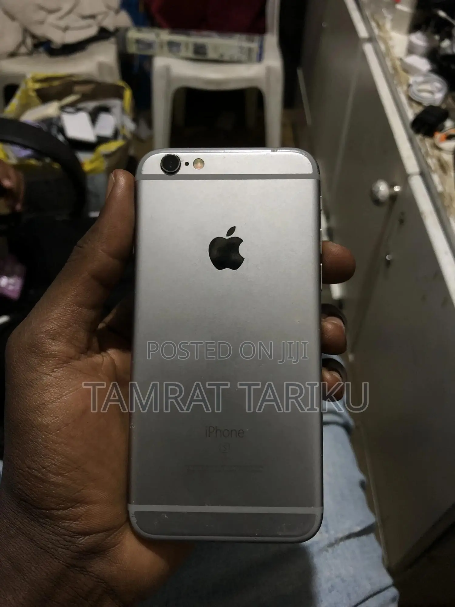 New Apple iPhone 6s 64 GB Black