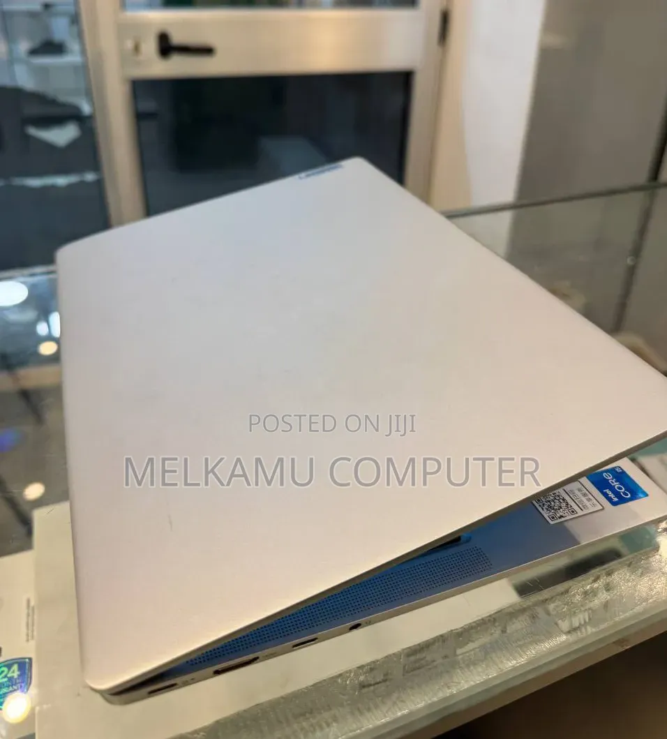 New Laptop Lenovo IdeaPad 1 16GB Intel Core i5 SSD 512GB