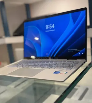New Laptop HP Pavilion 15 8GB Intel Core i5 SSD 512GB