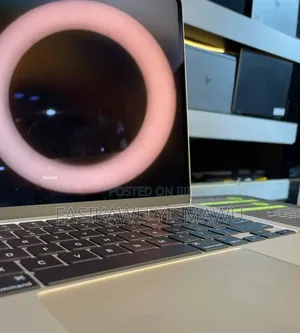 New Laptop Apple MacBook Air 2024 M3 13-inch 8GB Apple M3 SSD 256GB