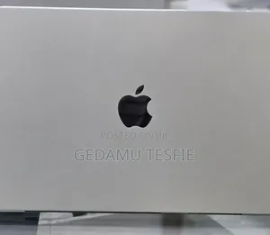 New Laptop Apple MacBook 16GB SSD 512GB