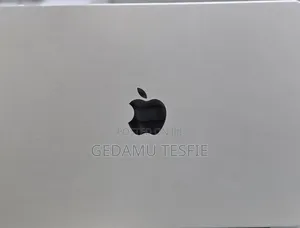New Laptop Apple MacBook 16GB SSD 512GB