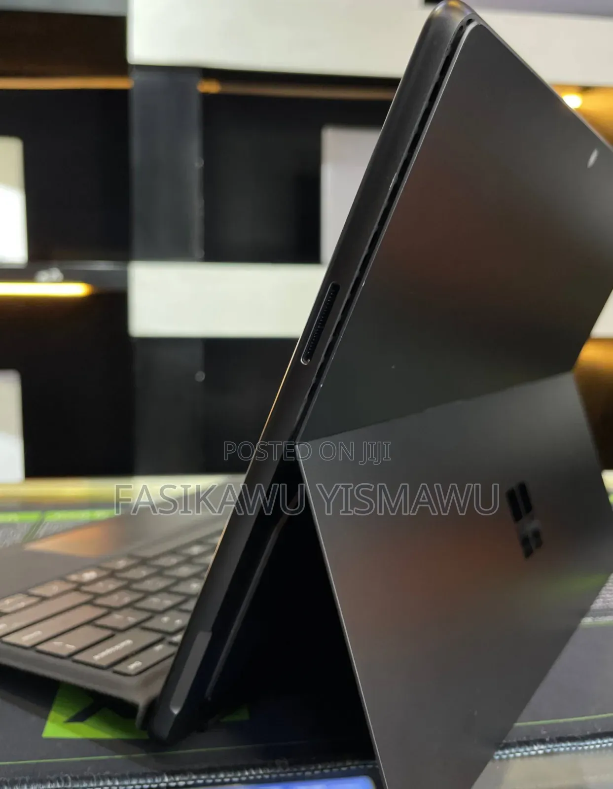 New Laptop Microsoft Surface Pro 10 16GB Intel Core Ultra 5 SSD 256GB