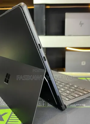 New Laptop Microsoft Surface Pro 10 16GB Intel Core Ultra 5 SSD 256GB