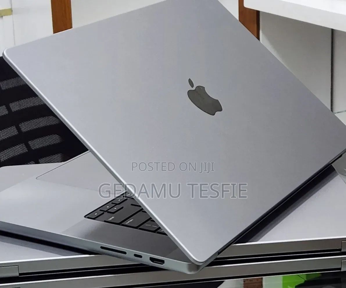 New Laptop Apple MacBook 2011 32GB SSD 512GB