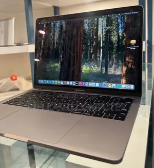 New Laptop Apple MacBook Pro 2019 8GB Intel Core i5 SSD 512GB