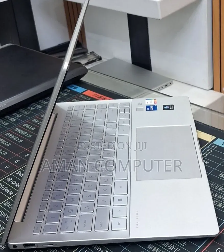 New Laptop HP Pavilion 14 16GB Intel Core i7 SSD 512GB
