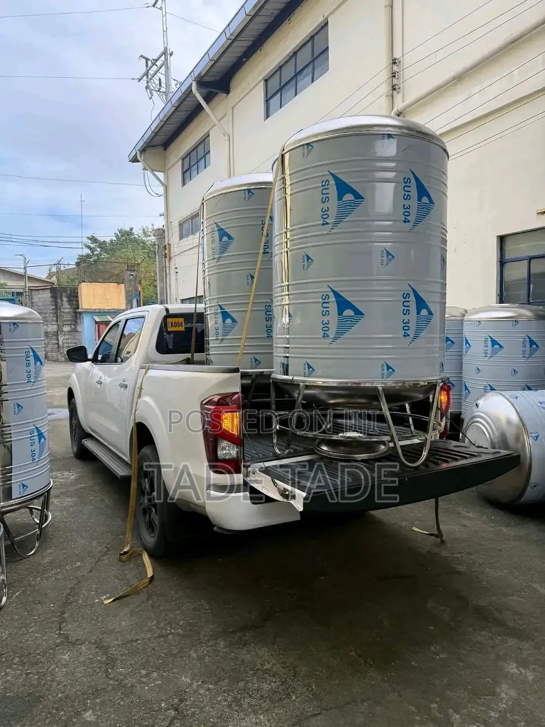 Circular Stainless Steel (304 Grade) የውሀ ታንከሮችን