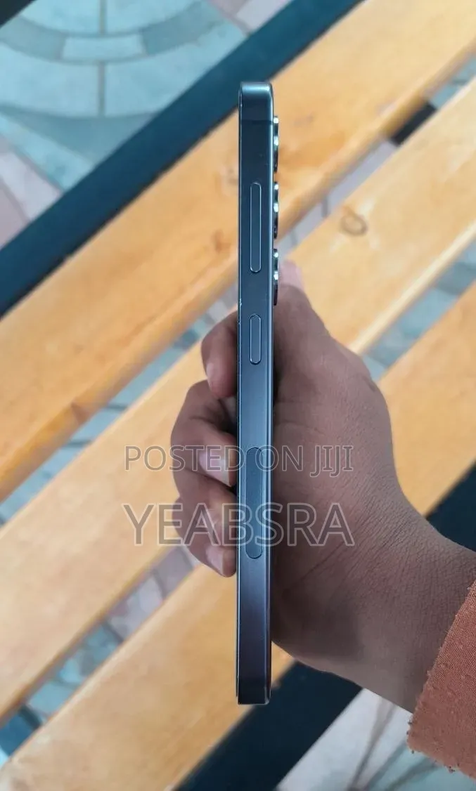 Samsung Galaxy S24 128 GB Gray
