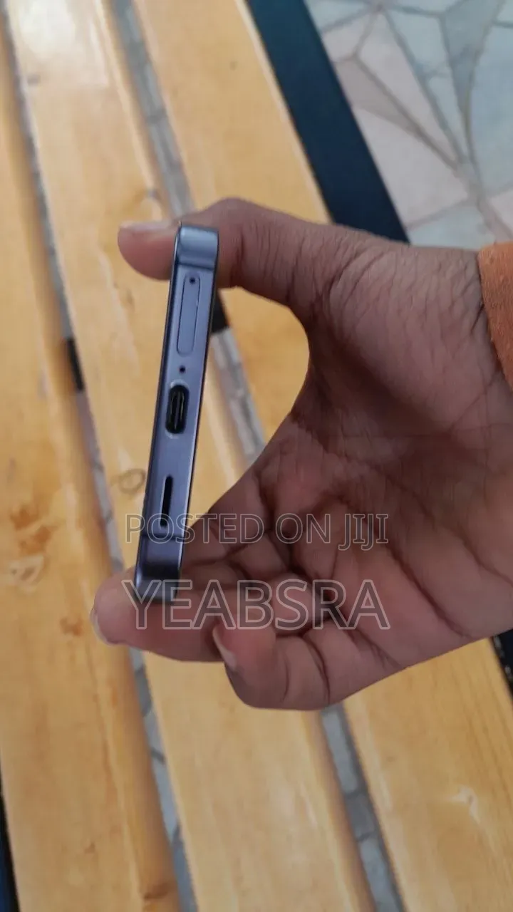 Samsung Galaxy S24 128 GB Gray