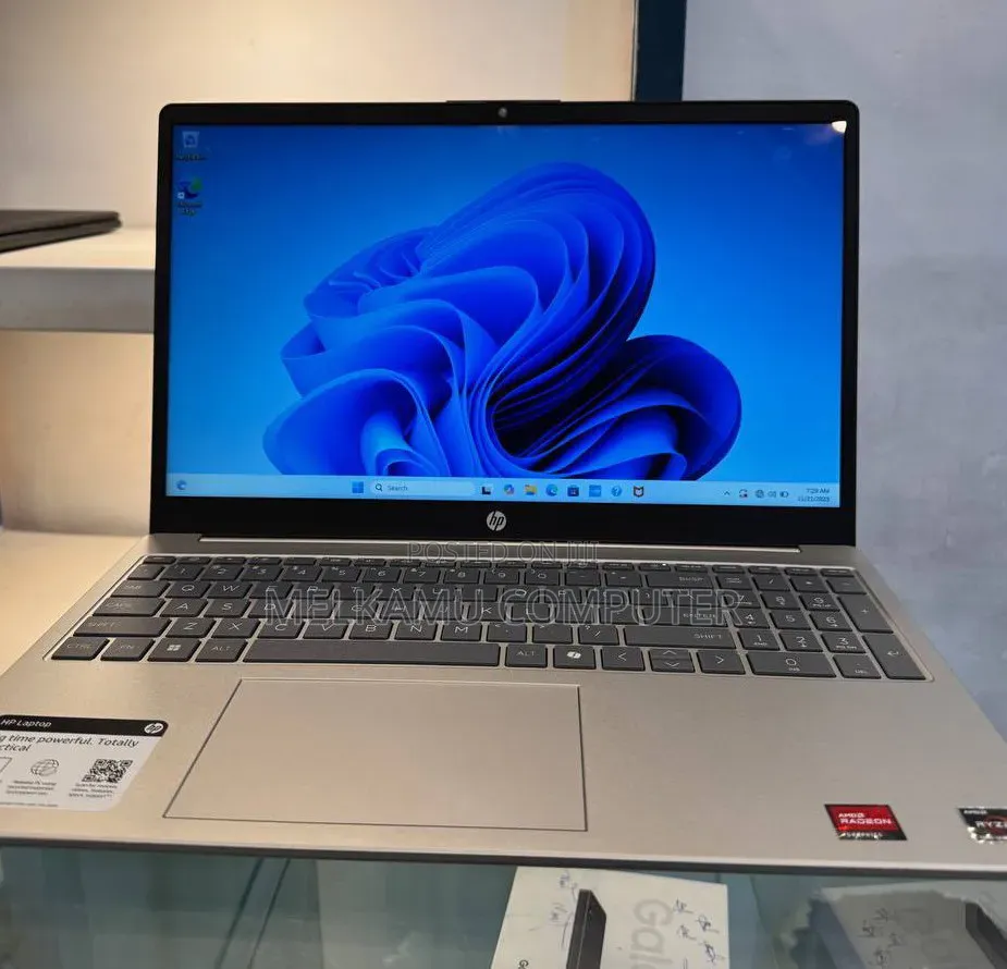 New Laptop HP Stream Notebook 16GB Intel Core i5 SSD 256GB