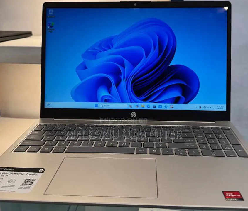 New Laptop HP Stream Notebook 16GB Intel Core i5 SSD 256GB